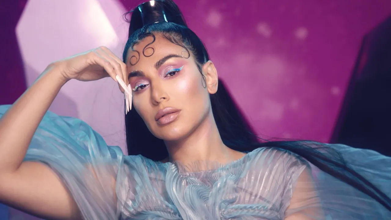 Huda Beauty - Mercury Retrograde video preview
