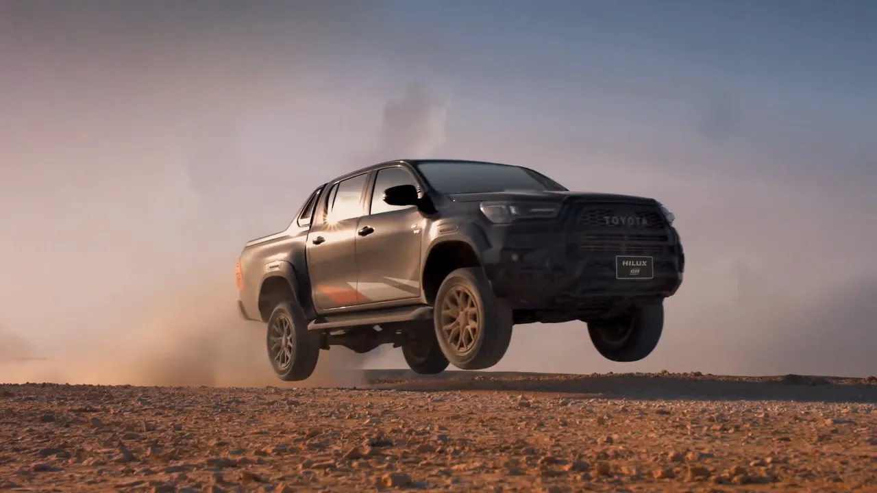 Toyota Hilux video preview